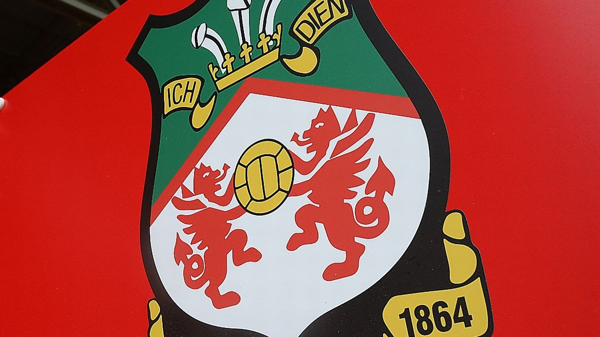 Wrexham’s dream start quashed by Solihull’s extra-time heroics