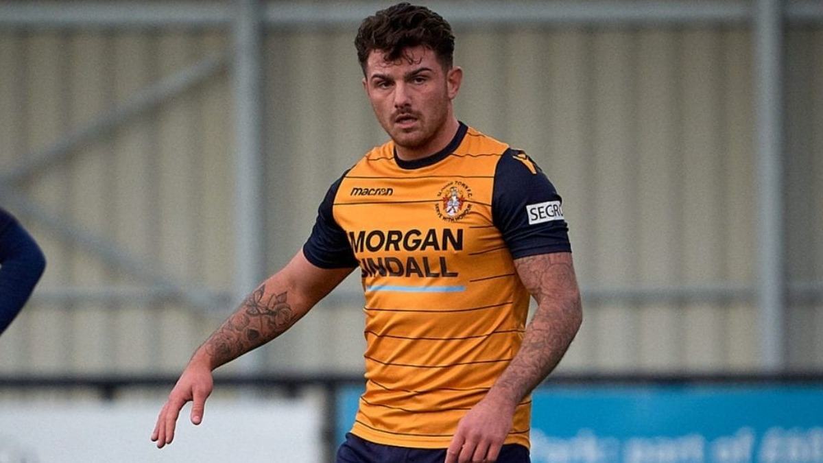 Max Worsfold Departs Slough Town