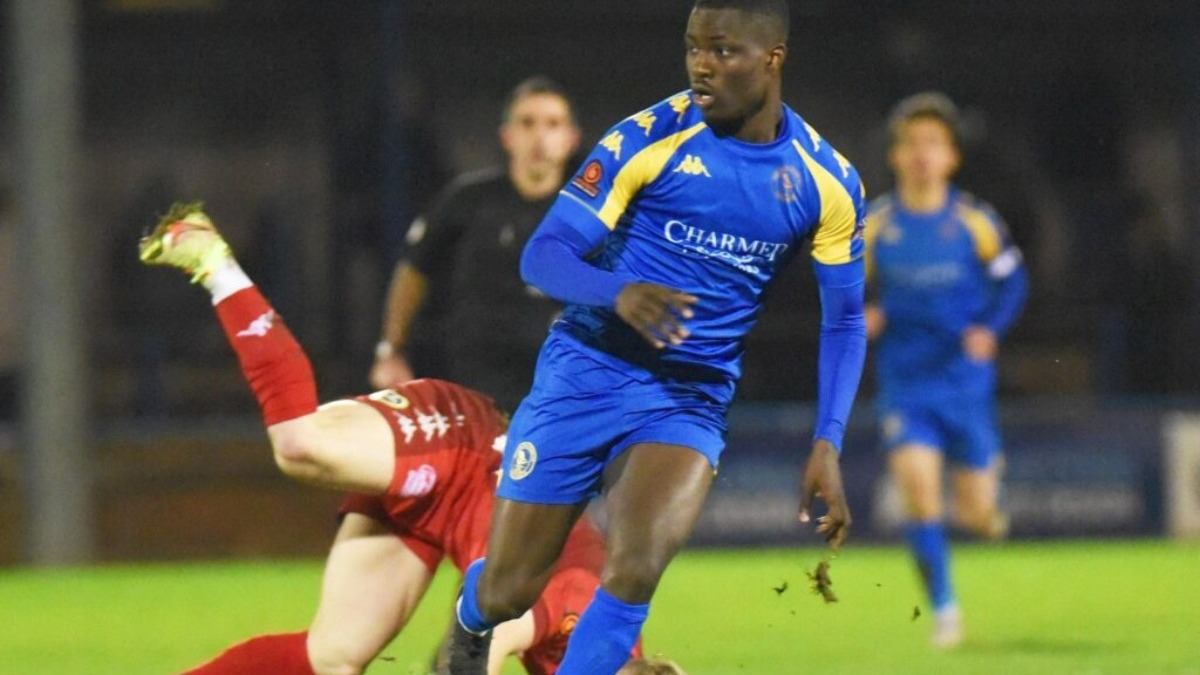 Michael Gyasi Departs Linnets For Chesterfield