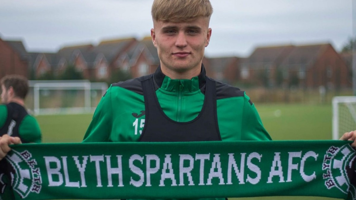 Sam Fisburn Signs On Loan With Blyth Spartans