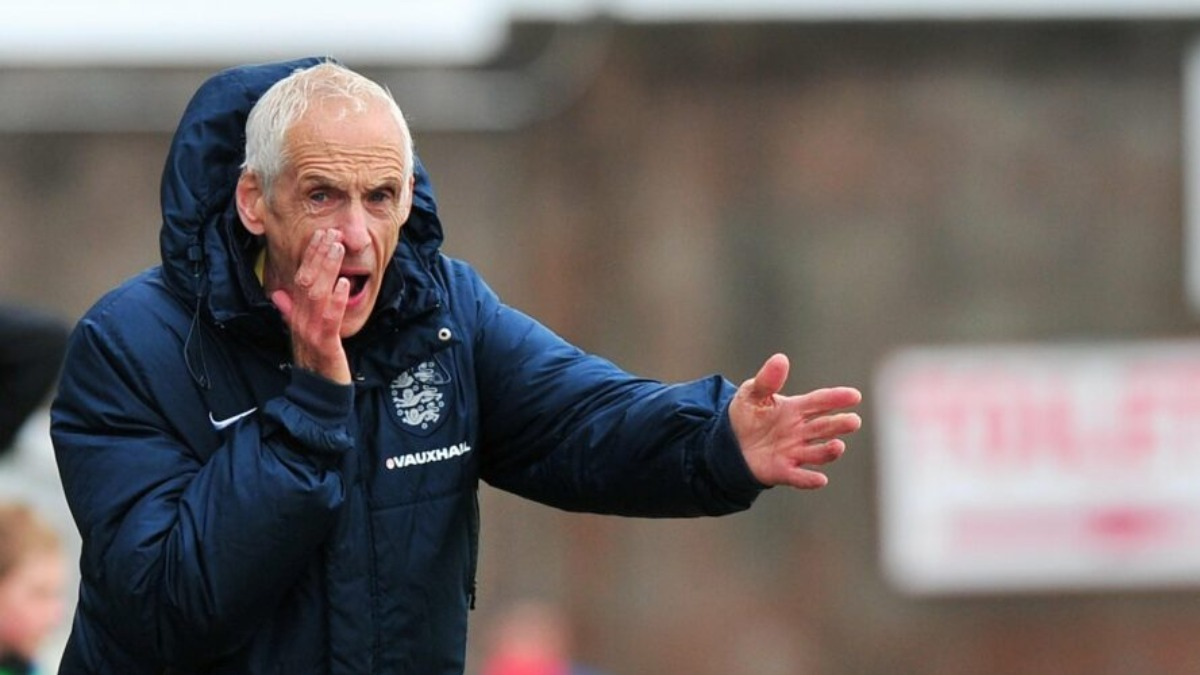 Paul Fairclough in charge of Barnet after Tim Flowers' departure